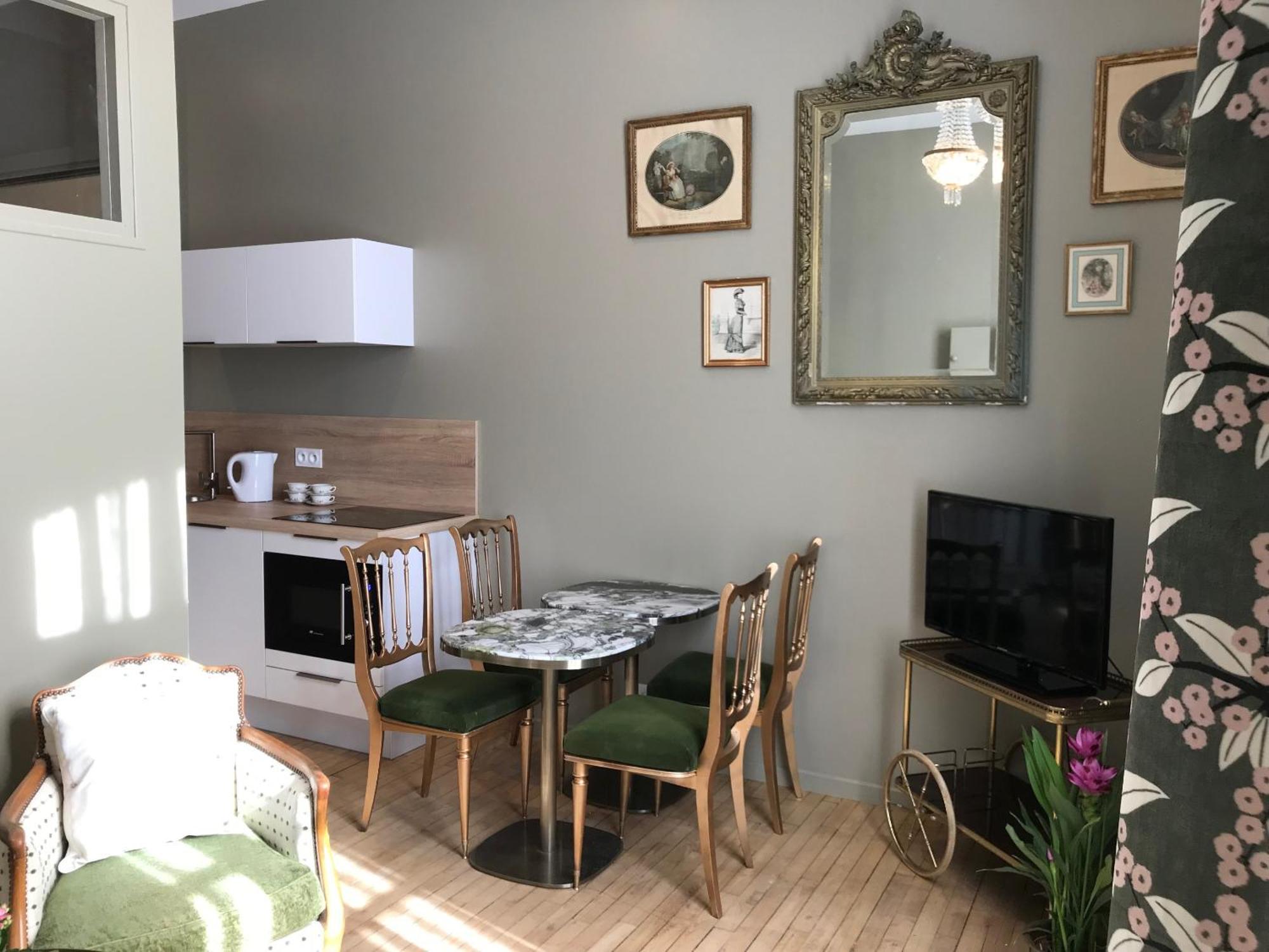 Perlépampille Apartment Dinan Bilik gambar