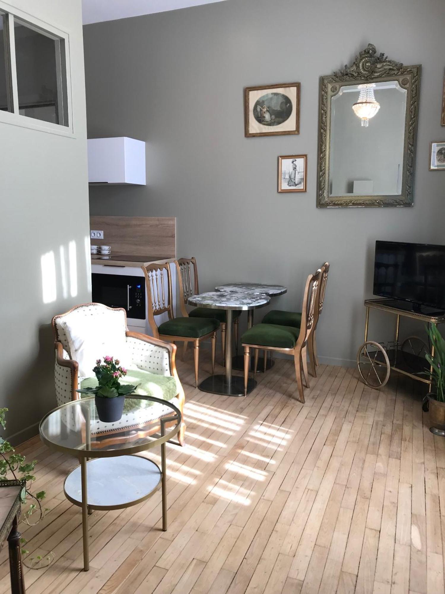 Perlépampille Apartment Dinan Bilik gambar