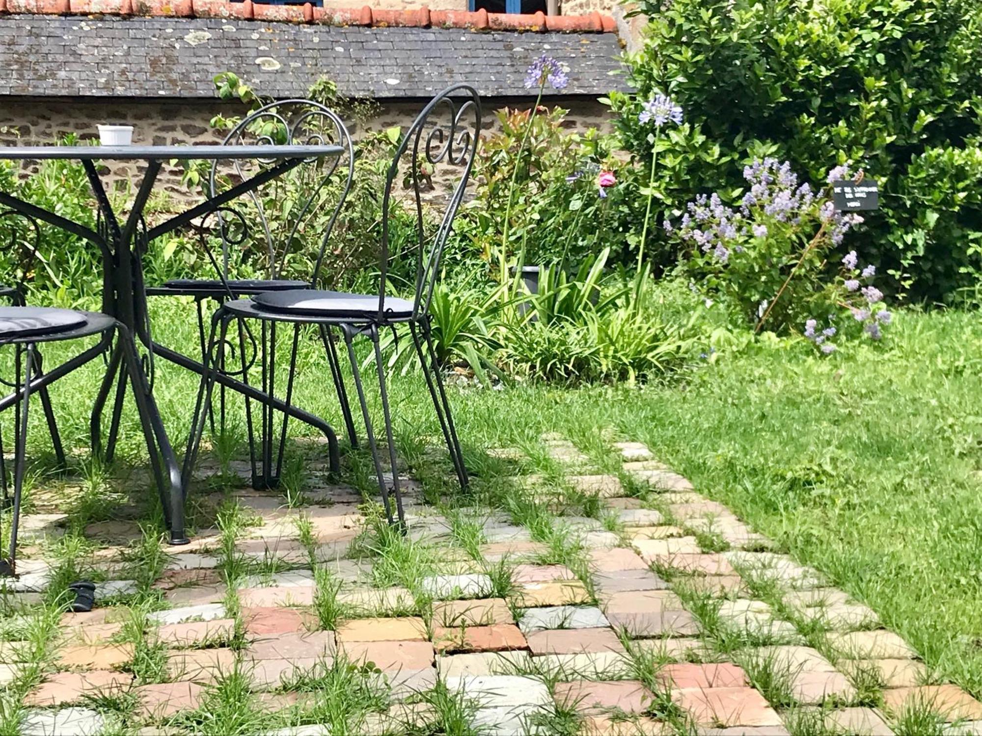 Perlépampille Apartment Dinan Bilik gambar